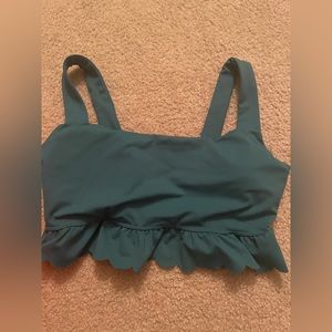 Lilly Pulitzer Luisa Scalloped Ruffle Sports Bra size Large